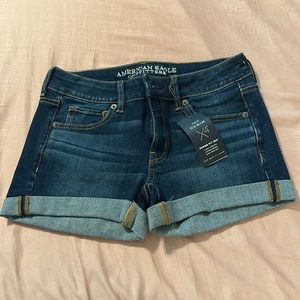 American Eagle AEO Cuffed Denim Shorts Size 2 Stretch NWT